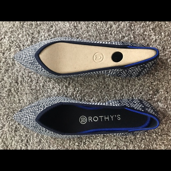 BNWB Rothy’s Navy Houndstooth points size 8.5 - Picture 4 of 4